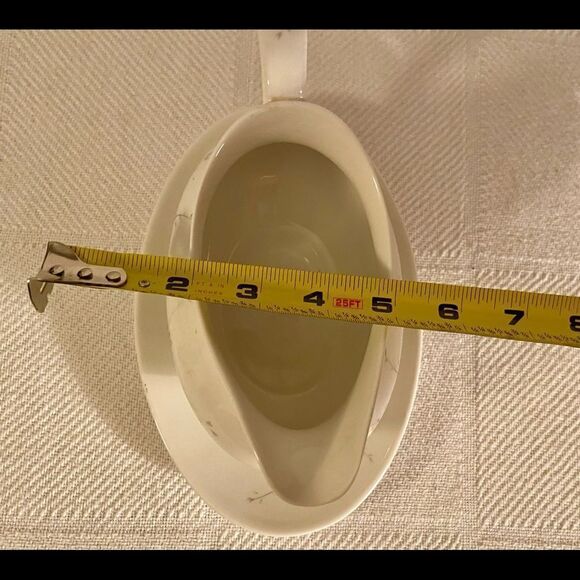 Royal Doulton Greenbrier Gravy Boat With Attached Underplate Made in England EVC - Picture 8 of 11